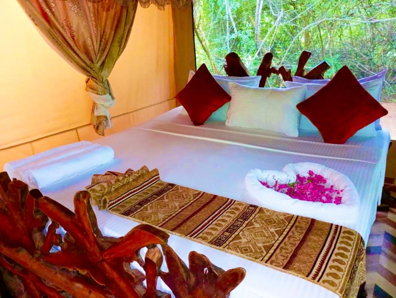 Yala Eco Bush Camp Hotel Eksteriør billede